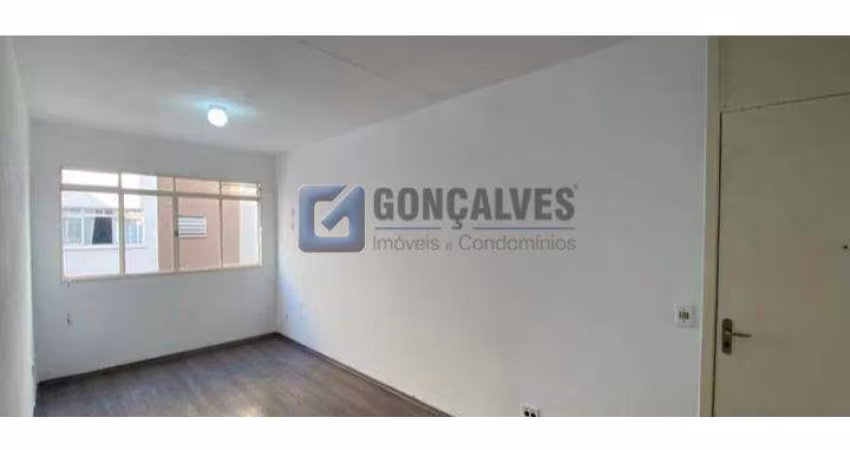 Apartamento com 2 quartos para alugar na SARA ZIRLIS, AV, Vila Lutécia, Santo André