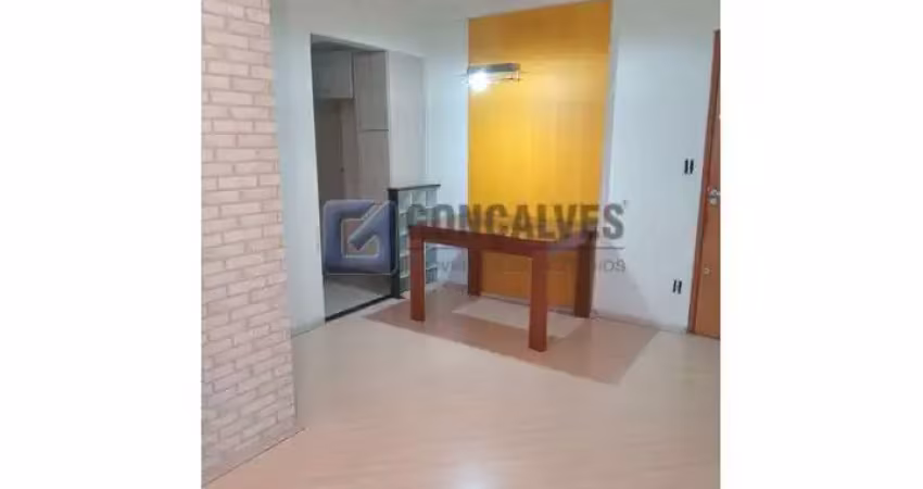 Apartamento com 2 quartos para alugar na DOS CAPUCHINHOS, R, Vila Guiomar, Santo André