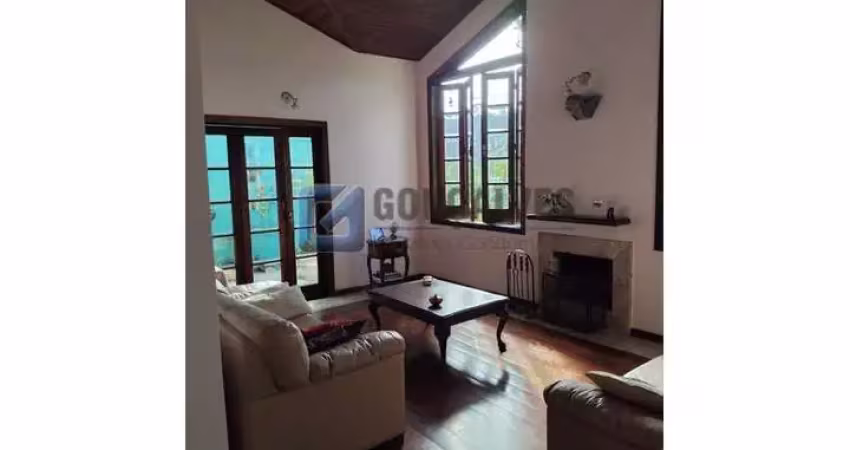 Casa com 3 quartos para alugar na OMAR DAIBERT, AV, Parque Terra Nova II, São Bernardo do Campo