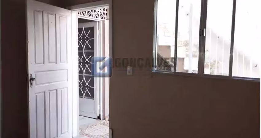 Casa com 2 quartos para alugar na NELZA ASENCIO, R, Ferrazópolis, São Bernardo do Campo