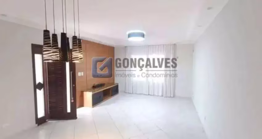 Casa com 3 quartos para alugar na BARAO DO RIO BRANCO, R, Nova Petrópolis, São Bernardo do Campo
