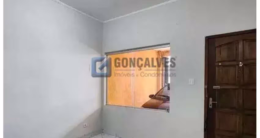 Casa com 2 quartos para alugar na GIACINTO TOGNATO, R, Baeta Neves, São Bernardo do Campo