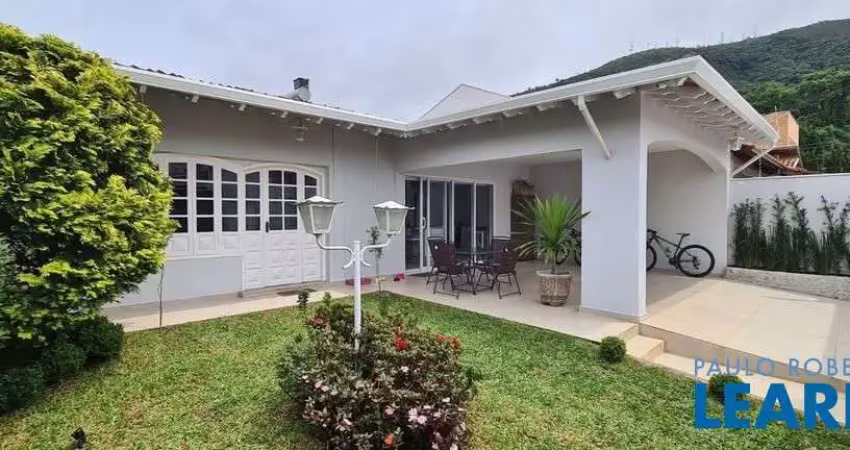 Casa com 3 quartos à venda no João Pinheiro, Poços de Caldas 