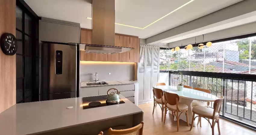 Apartamento à venda em joinville – 74m², 3 dormitórios, suíte, mobiliado e com sacada integrada.