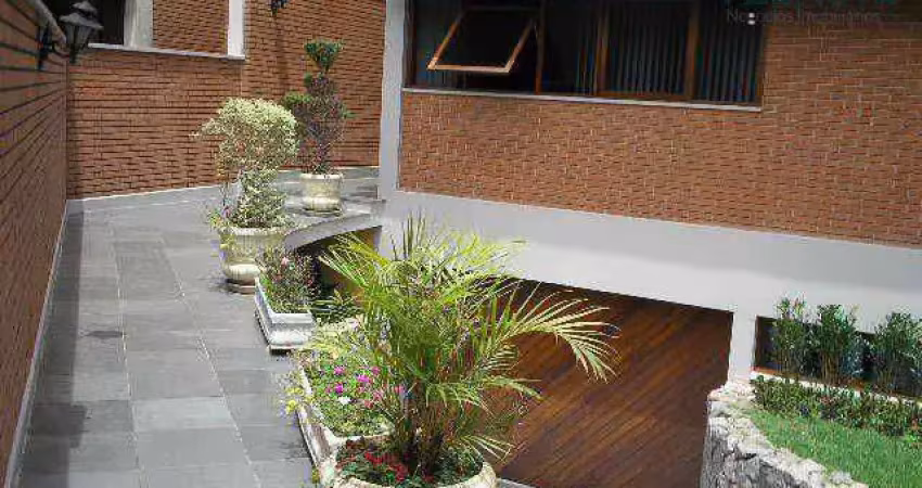 Casa com 5 quartos à venda na Rua Itabira, Horto, São Paulo