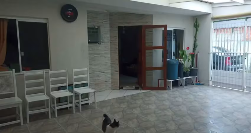 Casa a venda em Piraquara-PR