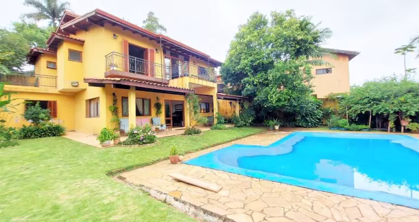 Casa na granja viana com 4 dormitórios à venda, 395 m² por r$ 2.300.000 - granja viana - carapicuíba/sp