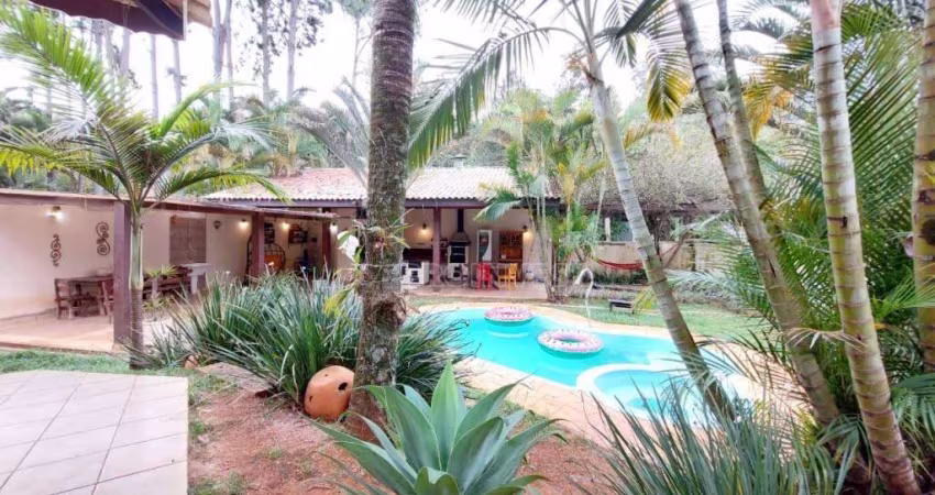 Casa com 4 dormitórios à venda, 350 m² por R$ 2.000.000,00 - Nova Higienópolis - Jandira/SP