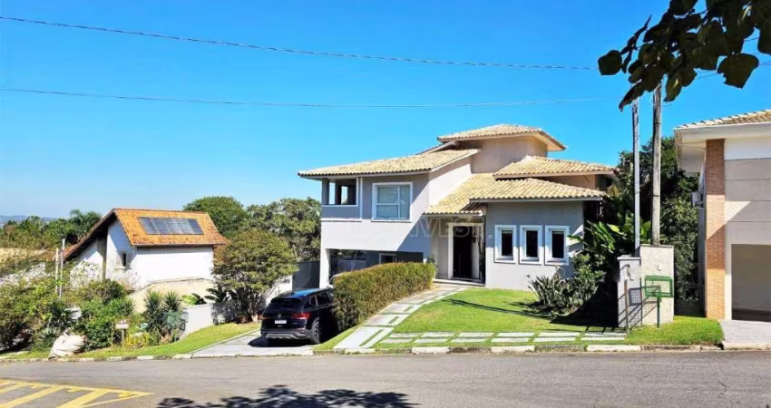 Casa com 3 dormitórios à venda, 313 m² por R$ 2.100.000,00 - Granja Viana - Carapicuíba/SP
