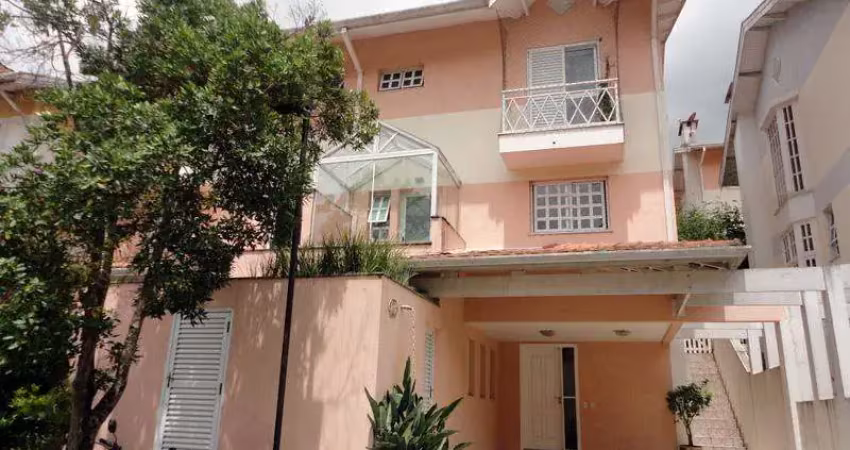 Casa com 3 dormitórios para alugar, 220 m² por R$ 7.000,00/mês - Granja Viana - Cotia/SP