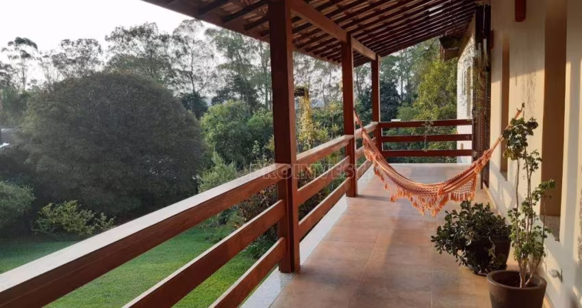 Casa com 3 dormitórios à venda, 323 m² por R$ 1.500.000,00 - Chácaras Bartira - Embu das Artes/SP