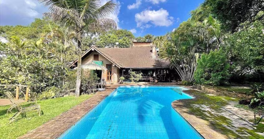 Casa com 3 dormitórios à venda, 363 m² por R$ 1.650.000,00 - Granja Viana - Carapicuíba/SP