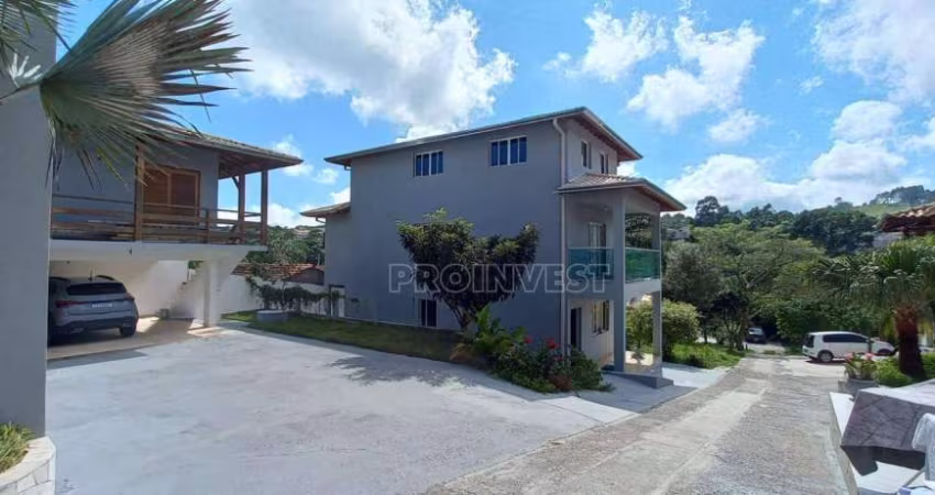 Casa com 2 dormitórios à venda, 300 m² por R$ 990.000,00 - Jardim São Luiz (Caucaia do Alto) - Cotia/SP
