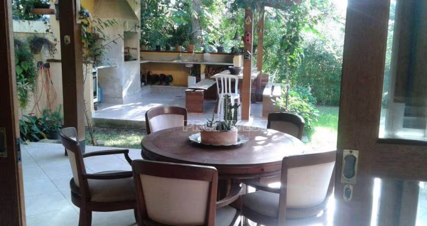 Casa com 4 dormitórios à venda, 310 m² por R$ 1.600.000,00 - Granja Viana - Fazendinha - Km 23 - Carapicuíba/SP