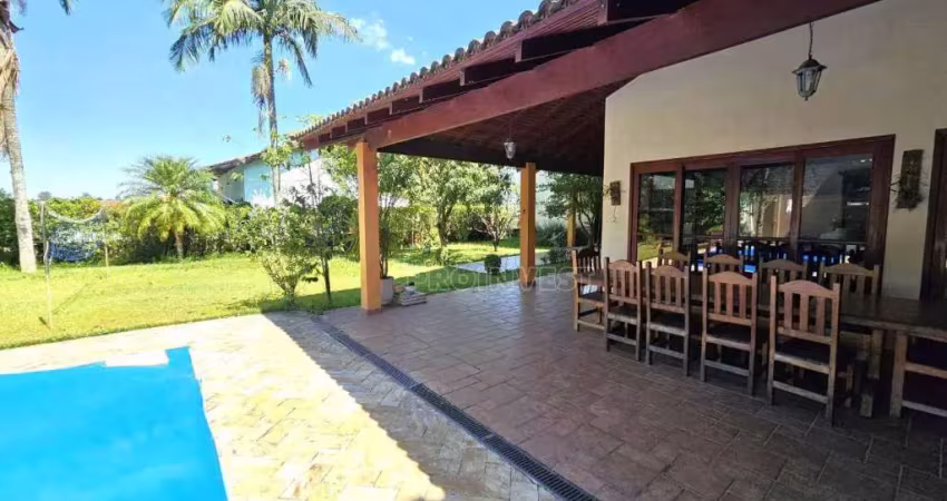 Casa com 4 dormitórios à venda, 716 m² por R$ 2.130.000,00 - Nova Higienópolis - Jandira/SP