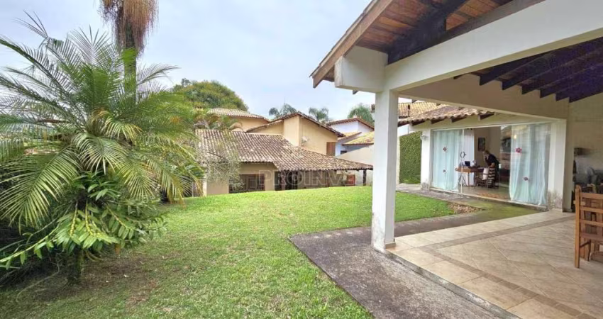 Casa com 3 dormitórios à venda, 350 m² por R$ 1.590.000,00 - Granja Viana - Cotia/SP