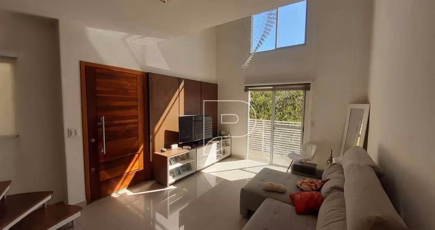Casa com 3 dormitórios à venda, 140 m² por R$ 630.000,00 - Granja Viana - Cotia/SP