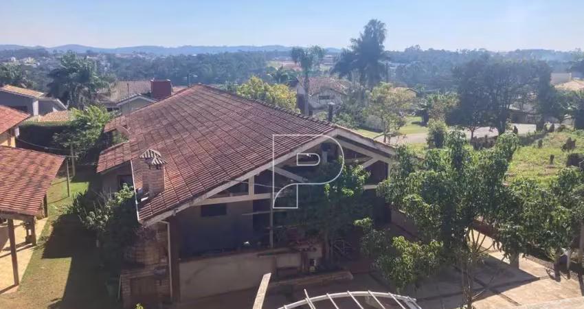 Charmosa casa com 2 dormitórios à venda, 228 m² de área construida por R$ 750.000,00