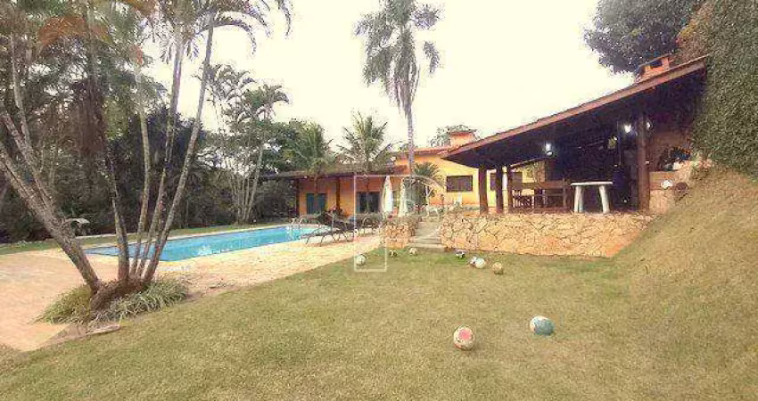 Casa com 3 dormitórios à venda, 439 m² por r$ 2.480.000,00 - granja viana - carapicuíba/sp