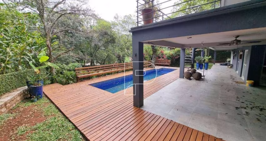 Casa em condomínio na Granja Viana!!!