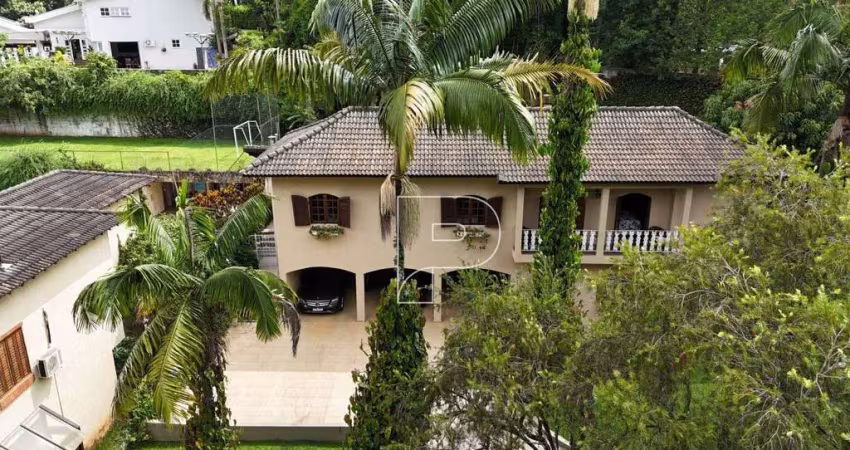Casa com 5 dormitórios à venda, 372 m² por r$ 1.750.000,00 - forest hills - jandira/sp