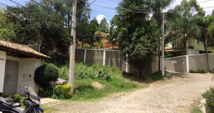 Terreno à venda, 1800 m² por R$ 740.000,00 - Granja Viana - Carapicuíba/SP