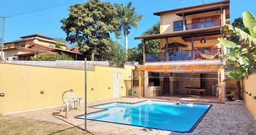 Casa com 3 dormitórios à venda, 460 m² por R$ 1.300.000,00 - Granja Viana - Cotia/SP