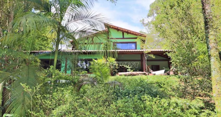 Casa em condomínio na Granja Viana!!!