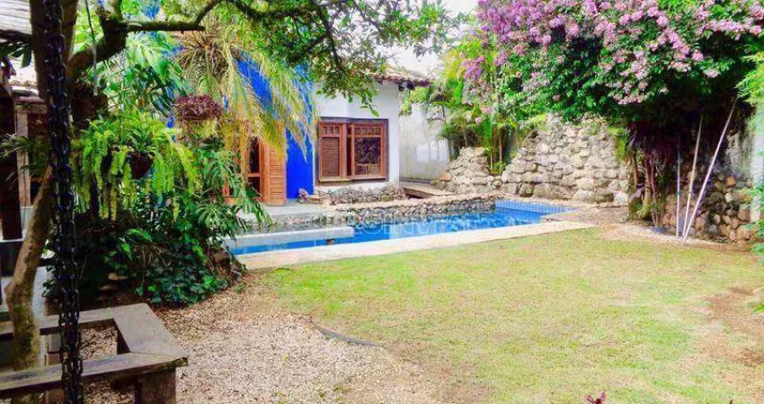 Casa com 4 dormitórios à venda, 427 m² por r$ 1.890.000,00 - granja viana - carapicuíba/sp