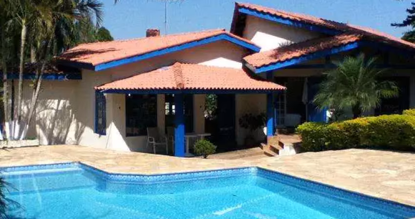 Casa com 3 dormitórios à venda, 233 m² por R$ 1.400.000,00 - Granja Viana - Cotia/SP