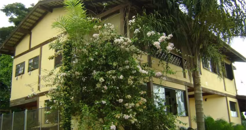 Casa com 3 dormitórios à venda, 510 m² por R$ 1.600.000,00 - Granja Viana - Cotia/SP