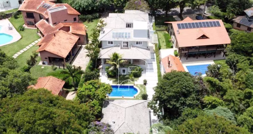 Casa à venda em condomínio na Granja Viana