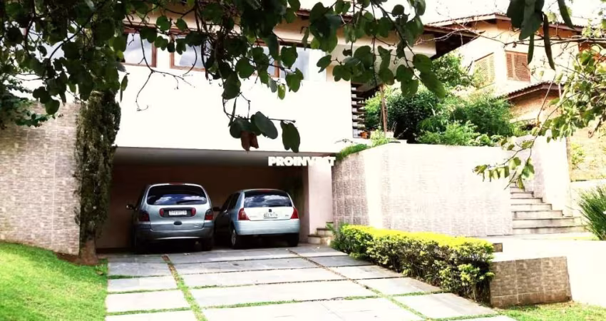 Casa com 3 dormitórios à venda, 280 m² por R$ 1.500.000,00 - Granja Viana - Fazendinha - Km 23 - Carapicuíba/SP