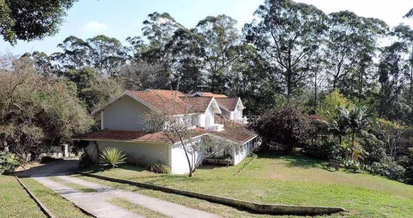 Casa com 4 dormitórios, 659 m² - venda por R$ 1.900.000,00 ou aluguel por R$ 14.040,00/mês - Granja Viana - Embu das Artes/SP