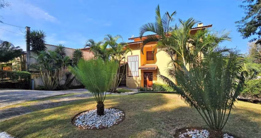 Casa em condomínio na Granja Viana!!!