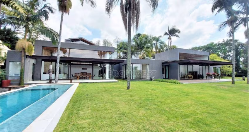 Diferenciada de frente para o campo de golfe!!!!Casa com 4 suítes à venda, 800 m² por R$ 17.000.000 - Vila de São Fernando - Cotia/SP