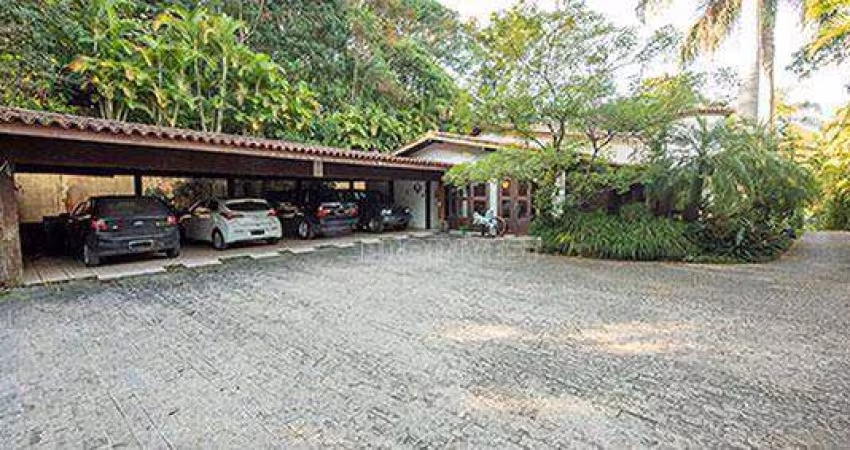 Casa com 6 dormitórios à venda, 585 m² por R$ 2.600.000,00 - Granja Viana - Cotia/SP