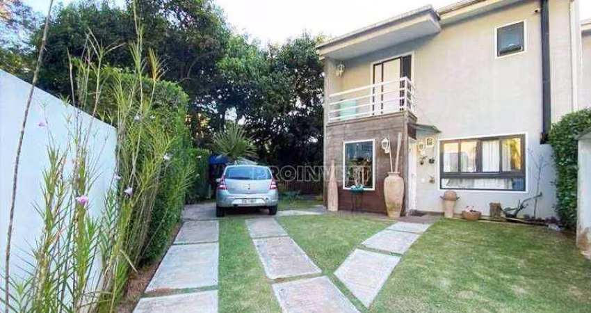 Casa com 3 dormitórios à venda, 147 m² por R$ 1.200.000,00 - Granja Viana - Cotia/SP
