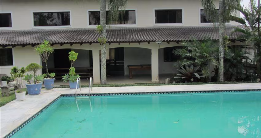 Casa com 4 dormitórios à venda, 495 m² por R$ 2.800.000,00 - Granja Viana - Fazendinha - Km 23 - Carapicuíba/SP