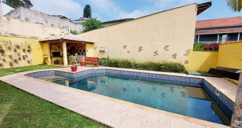 Casa em condomínio na Granja Viana!!!