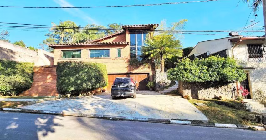 Casa com 3 dormitórios à venda, 553 m² por R$ 1.795.000,00 - Granja Viana - Carapicuíba/SP