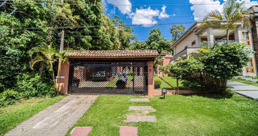 Casa com 3 dormitórios à venda, 191 m² por R$ 695.000,00 - Vila Verde - Itapevi/SP