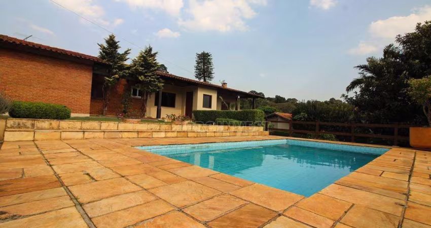 Casa com 3 dormitórios à venda, 400 m² por R$ 1.679.000,00 - Granja Viana - Cotia/SP