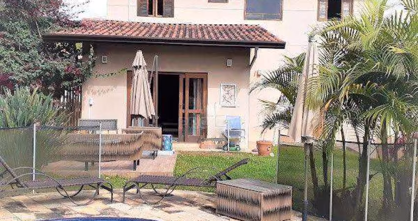 Casa com 3 dormitórios à venda, 232 m² por R$ 1.200.000 - Granja Viana