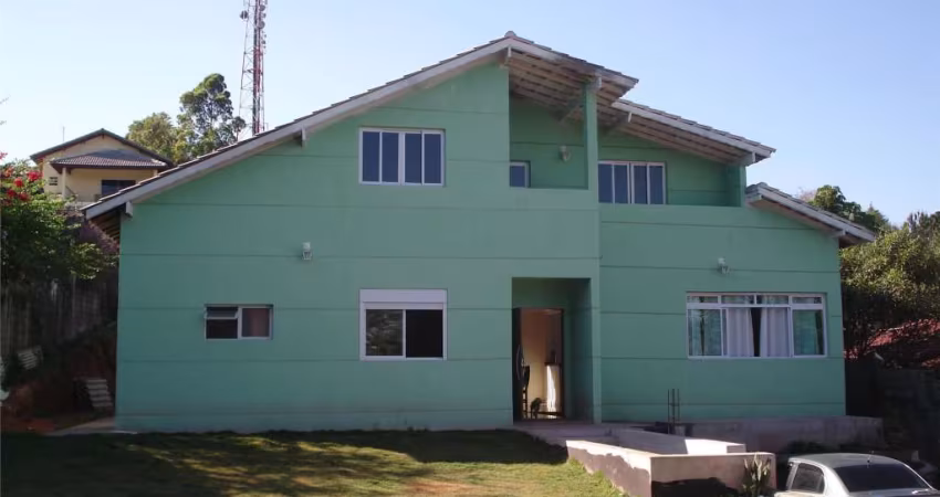 Casa com 4 dormitórios à venda, 350 m² por R$ 1.100.000,00 - Granja Viana - Carapicuíba/SP