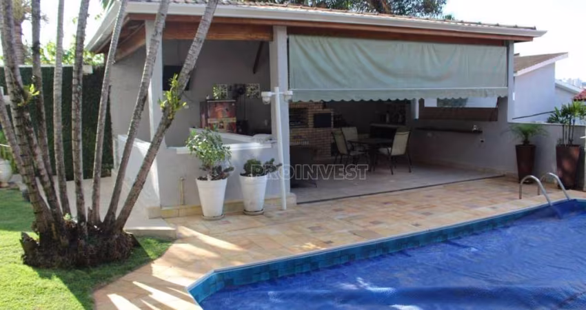 Casa com 3 dormitórios à venda, 355 m² por R$ 1.350.000,00 - Granja Viana - Fazendinha - Km 23 - Carapicuíba/SP