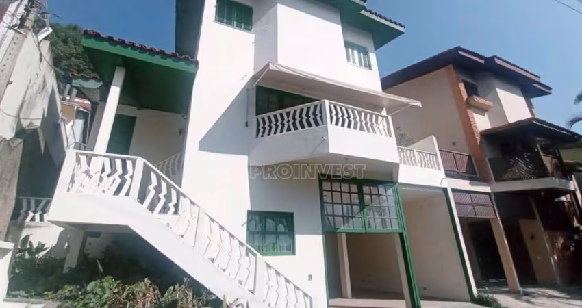 Casa com 3 dormitórios à venda, 171 m² por R$ 1.395.000,00 - Petit Village - Cotia/SP