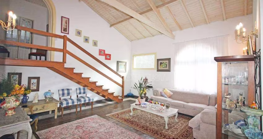 Casa com 2 dormitórios à venda, 230 m² por R$ 850.000,00 - Sítio Pereira Leite - Carapicuíba/SP