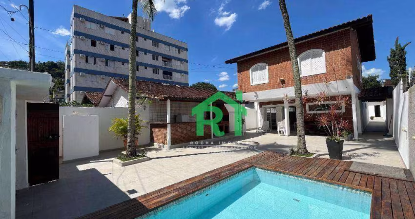Casa Reformada, 4 Dormitórios (1 Suíte), 4 Vagas, Lazer, Enseada, Guarujá/SP