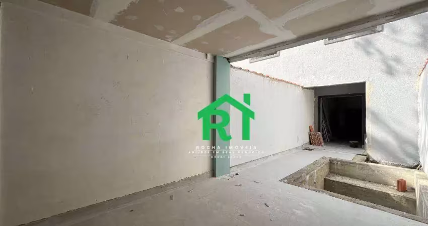 Casa com 2 dormitórios (2 suítes), 2 vagas, lazer, jardim astúrias, guarujá/sp